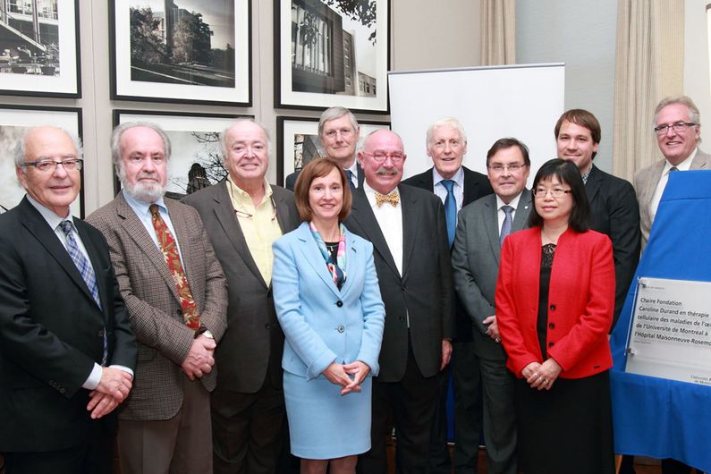 En avant, de gauche à droite: Paul Juneau, Michel Parenteau et Paul Simard, administrateurs de la Fondation Caroline Durand; Hélène Boisjoly; Pierre Venne; Guy Breton; et May Griffith, titulaire de la chaire sur les maladies de l’œil. En arrière: Jean-Paul Gagné, titulaire de la chaire en orthophonie et audiologie; John Keyserlingk, administrateur de la Fondation; Louis De Beaumont, titulaire de la chaire en traumatologie aigüe; et Raymond Lalande, vice-recteur aux relations avec les diplômés, aux partenariats et à la philanthropie. En avant, de gauche à droite: Paul Juneau, Michel Parenteau et Paul Simard, administrateurs de la Fondation Caroline Durand; Hélène Boisjoly; Pierre Venne; Guy Breton; et May Griffith, titulaire de la chaire sur les maladies de l’œil. En arrière: Jean-Paul Gagné, titulaire de la chaire en orthophonie et audiologie; John Keyserlingk, administrateur de la Fondation; Louis De Beaumont, titulaire de la chaire en traumatologie aigüe; et Raymond Lalande, vice-recteur aux relations avec les diplômés, aux partenariats et à la philanthropie.