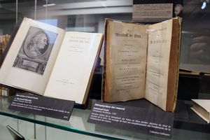 Une partie des ouvrages présentés dans l’exposition.