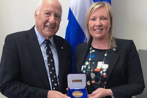 Jacques Vanier et Marie-Claude Nichols à la remise de la Médaille de l’Assemblée nationale le 9 avril.