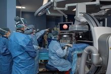 Using cutting-edge technologies including endoscopy, angiography and fluoroscopy, the CEMI is unique in Canada. In the United States, there are only three such centers with this equipment.