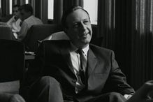 Guy Rocher dans un extrait du film «Seul ou avec d'autres», tourné en 1961 par Denis Arcand. 