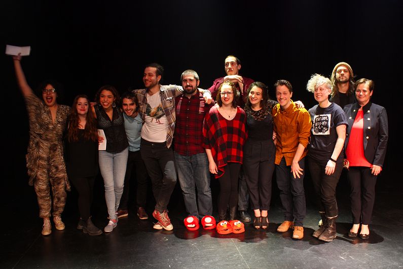 Première rangée: Yasmine Mahjoubi, Jade Lesard, Dominique Denoncourt, Ivan Fonseca, Vincent Descôteaux, François Delorme, Jade Boivert, Corinne Caghassi, Olivier Morin, Samuele Mandeville et Claire Benoît, directrice générale des Services aux étudiants. Deuxième rangée: Giulio Mazzella et Antoine Corriveau. Première rangée: Yasmine Mahjoubi, Jade Lesard, Dominique Denoncourt, Ivan Fonseca, Vincent Descôteaux, François Delorme, Jade Boivert, Corinne Caghassi, Olivier Morin, Samuele Mandeville et Claire Benoît, directrice générale des Services aux étudiants. Deuxième rangée: Giulio Mazzella et Antoine Corriveau.