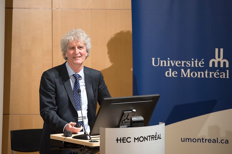 Alain Saulnier a présenté son point de vue sur la réforme des lois des télécommunications canadiennes.