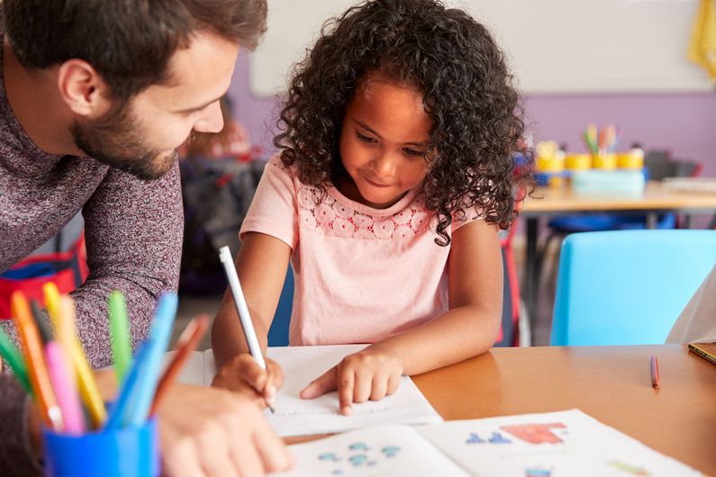 Dès l’automne prochain, une première cohorte du programme Sciences humaines, profil Éducation, aura l’occasion de se familiariser avec le milieu de l’éducation grâce à deux stages d’observation.