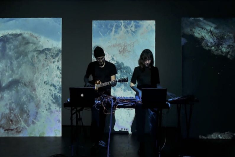 Performance audiovisuelle intitulée «Fragments», de Myriam Boucher et Pierre-Luc Lecours