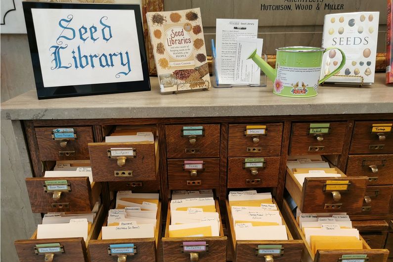 La grainothèque de la bibliothèque Atwater, à Montréal