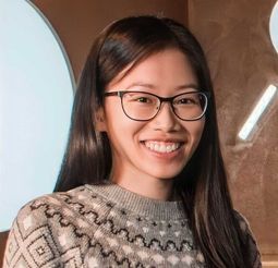 Olivia Lim, doctorante à l’Institut Trottier de recherche sur les exoplanètes à l’Université de Montréal, a dirigé l'équipe qui a étudié l'exoplanète TRAPPIST-1 b et son étoile en utilisant les toutes premières données spectroscopiques du système TRAPPIST-1 recueillies par le télescope spatial «James-Webb».