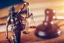 Generative artificial intelligence tools such as ChatGPT will not replace lawyers or judges, but they are expected to be used more and more in the world of law and justice.