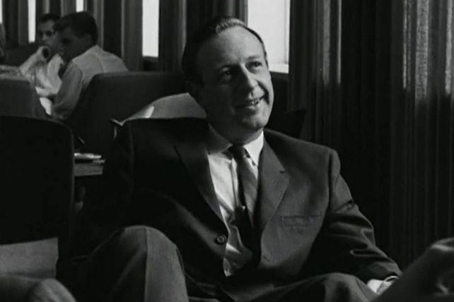 Guy Rocher dans un extrait du film «Seul ou avec d'autres», tourné en 1961 par Denis Arcand. 