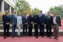 Michael Pecho, Frank Baylis, Valerie Baylis, Kris Shah, Delphine Brodeur, Isabelle Demers, Daniel Jutras, Patrick Cossette et Joaquim Miró, professeur agrégé au Département de pédiatrie et cardiologue pédiatrique au CHU Sainte-Justine