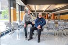 Pascal Prouteau, directeur des services alimentaires et des résidences, et Daniel Houde, directeur des services auxiliaires.