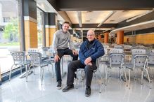 Pascal Prouteau, directeur des services alimentaires et des résidences, et Daniel Houde, directeur des Services auxiliaires