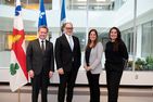 De gauche à droite: Patrick Cossette, doyen de la Faculté de médecine; Daniel Jutras, recteur de l'Université de Montréal; Pascale Déry, ministre de l’Enseignement supérieur et Vicki Grondin, conseillère de la Ville de Montréal désignée au Conseil d'arrondissement de Ville-Marie