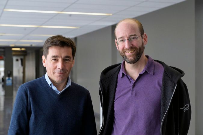 Université de Montréal medical professors Nicolas Chomont and Andrés Finzi 