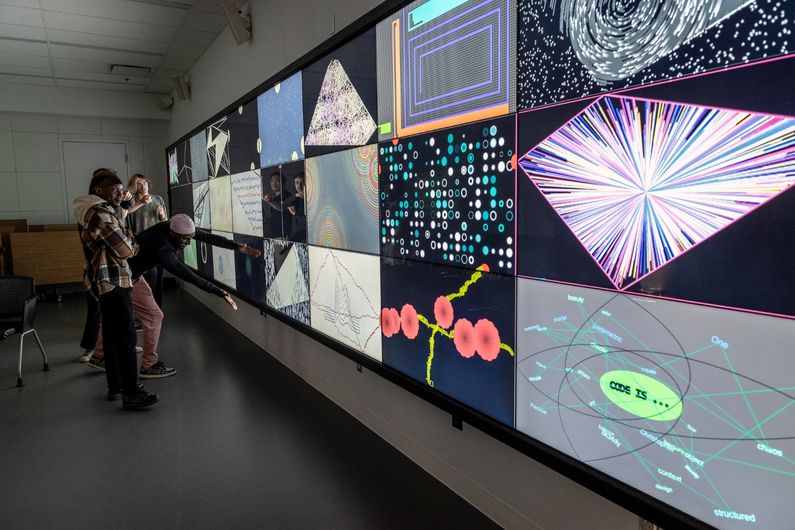 Les travaux finaux étudiants du cours d'art et de programmation