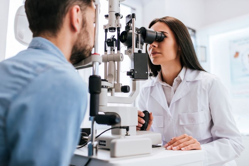 Les optométristes québécois traitent au-delà de 185 000 urgences oculaires par année.