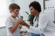 Les enfants de femmes qui ont eu au moins une crise d’asthme durant la grossesse ont une trajectoire plus mouvementée et plus persistante de la maladie, ainsi que des probabilités plus faibles de rémission.