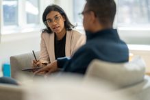 Le Colloque de la recherche pour la santé mentale au Québec réunira les trois plus importants instituts de recherche québécois en santé mentale, soit l’Institut universitaire en santé mentale Douglas, le Centre de recherche CERVO et le Centre de recherche de l’Institut universitaire en santé mentale de Montréal.