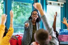 «Ce qu’on voit, c’est une population étudiante qui a changé, mentionne Cecilia Borges. Le système doit s’adapter, non pas en assouplissant la formation au détriment de sa qualité, mais en la rendant plus flexible et inclusive.»