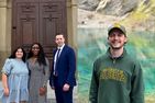 À gauche: Evelyne Alix-Fontaine, Jovial Orlachi Osundu, ancienne adjointe de la circonscription de Moncton-Est, et Alexandre Cédric Doucet, député de Moncton-Est et membre du parti Libéral du Nouveau-Brunswick. À droite: Xavier Douville 