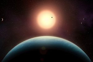 Représentation artistique du système multi-planétaire L 98-59. Cinq petites exoplanètes sont en orbite compacte autour de cette naine rouge, située à 35 années-lumière. En avant-plan, on voit la super-Terre de la zone habitable L 98-59 f, dont l'existence a été confirmée dans cette étude. Représentation artistique du système multi-planétaire L 98-59. Cinq petites exoplanètes sont en orbite compacte autour de cette naine rouge, située à 35 années-lumière. En avant-plan, on voit la super-Terre de la zone habitable L 98-59 f, dont l'existence a été confirmée dans cette étude.
