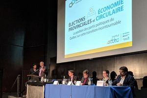 Sylvain Gaudreault, député péquiste de Jonquière, et Simon Tremblay-Pepin, candidat solidaire dans Nelligan, ont répondu aux questions des organisateurs et du public sur la vision respective de leur parti politique quant aux meilleures façons de faire transiter le Québec vers une économie circulaire.