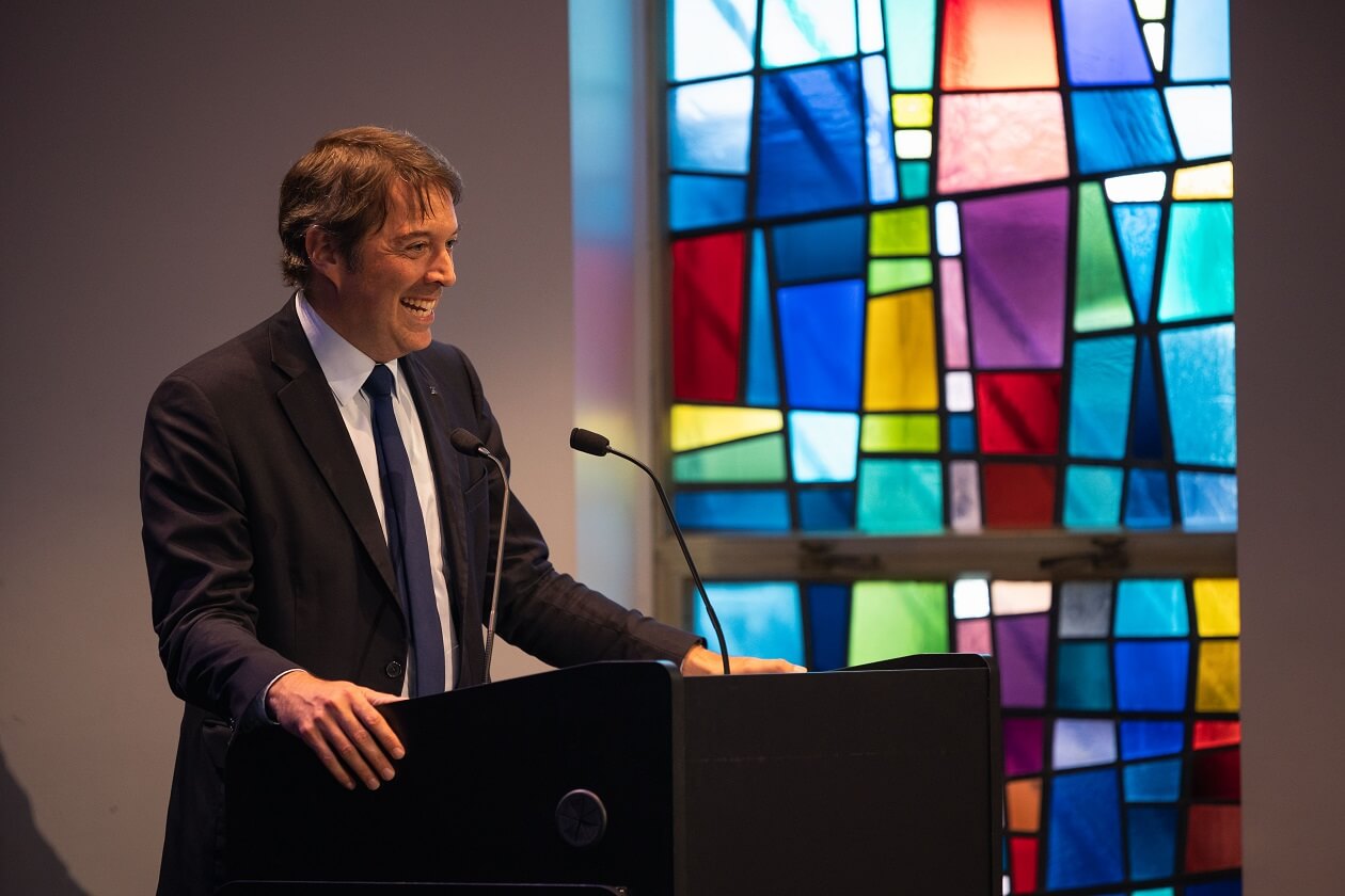 Discours de Frédéric Bouchard, doyen de la Faculté des arts et des sciences de l'UdeM, pour souligner le 60e anniversaire du Département des littératures de langue française. Discours de Frédéric Bouchard, doyen de la FAS, pour souligner le 60e anniversaire du Département des littératures de langue française.