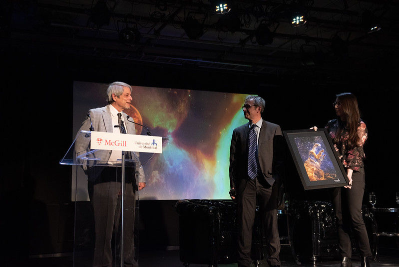 M. Lorne Trottier, donateur, René Doyon, professeur à l'UdeM et directeur de l’Institut Trottier de recherche sur les exoplanètes à l’Université de Montréal et Nathalie Ouellette, directrice adjointe de l’Institut Trottier de recherche sur les exoplanètes à l’Université de Montréal