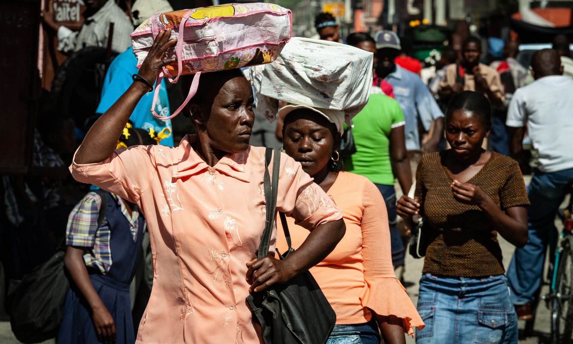 Un consortium formé de l’Unité de santé internationale de l’Université de Montréal (USI), d’Avocats sans frontières Canada (ASF Canada) et du Centre d’étude et de coopération internationale (CECI) vient d’obtenir 30 M$ du gouvernement du Canada pour mettre en œuvre le projet «Ma santé, Mes droits / Sante Mwen, Dwa Mwen / Mi Salud, Mis Derechos».