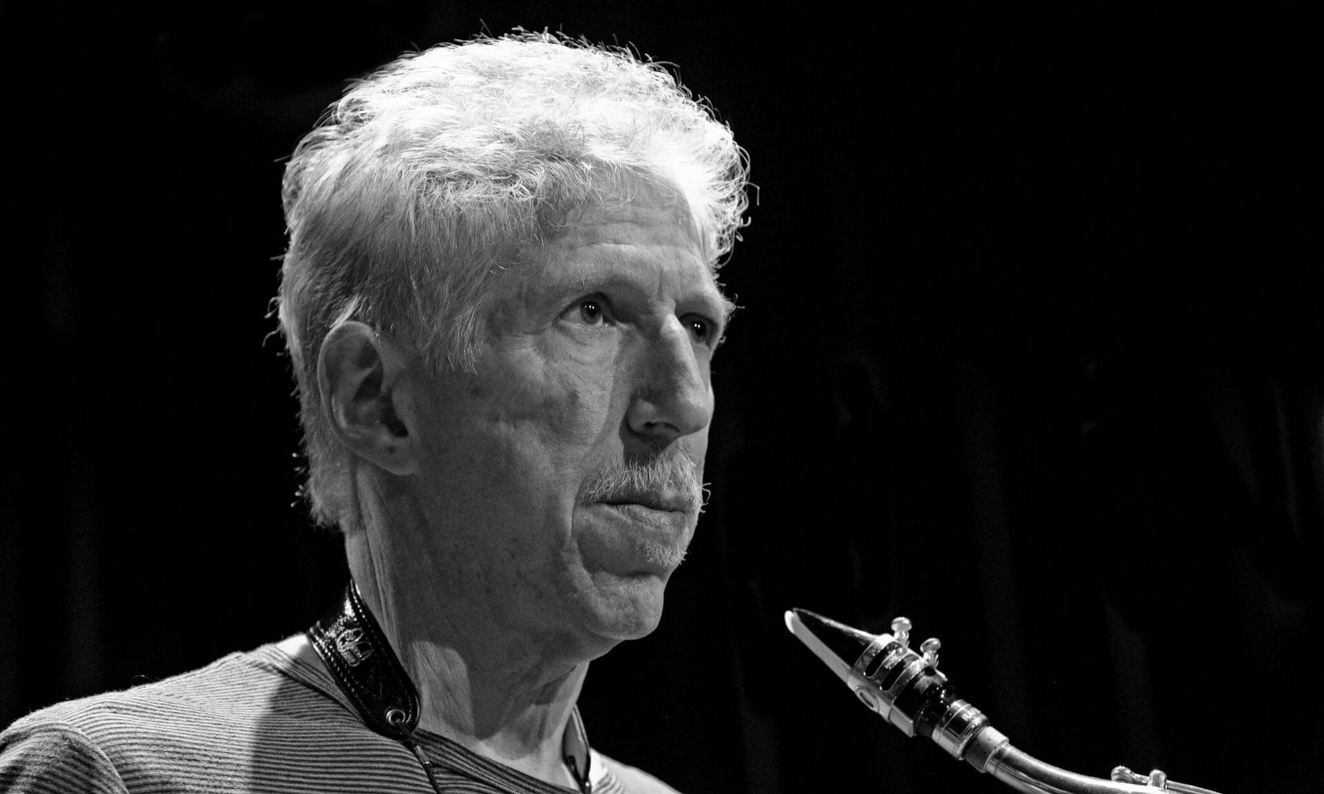 Bob Mintzer, saxophoniste et compositeur américain