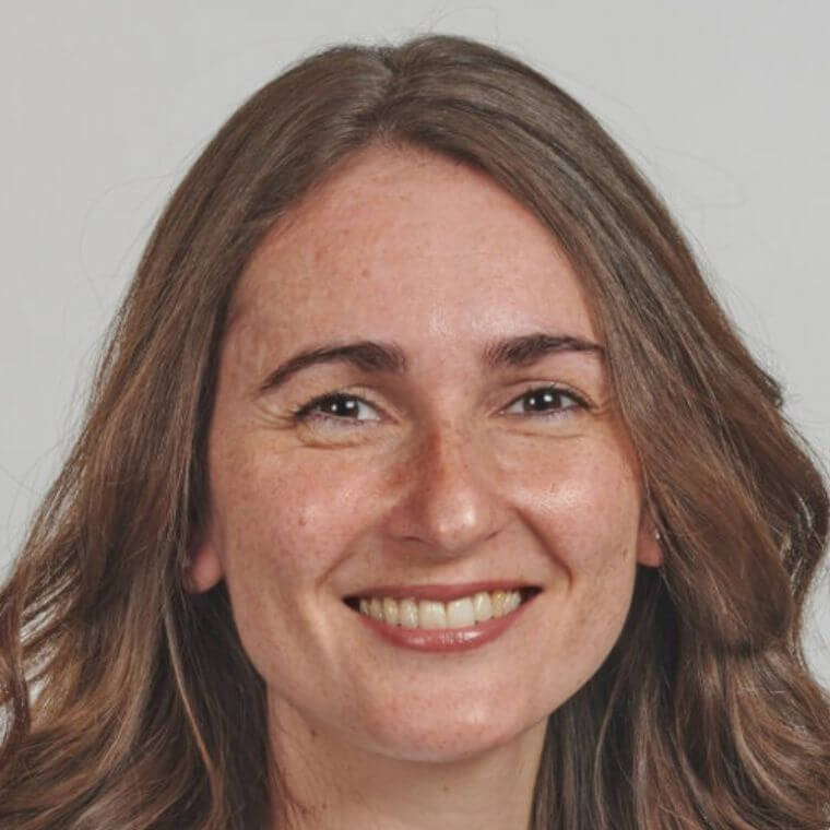 La Dre Nadia Roumeliotis, professeure au Département de pédiatrie de l’Université de Montréal