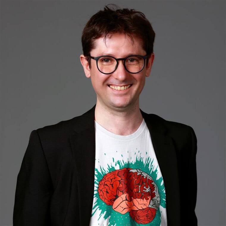 Guillaume Dumas, professor in the Department of Psychiatry and Addiction at Université de Montréal