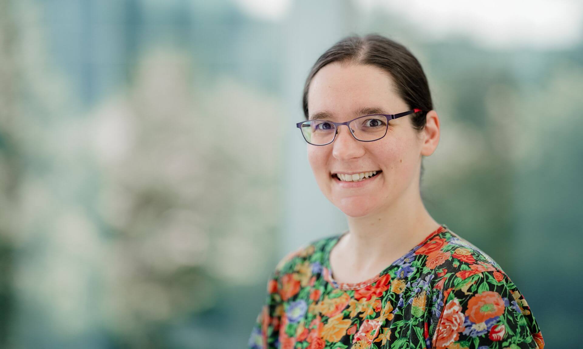 Mirjam Fines-Neuschild, cofondatrice de Parité sciences et coordonnatrice en équité, diversité et inclusion pour la Chaire d’excellence en recherche du Canada sur les interactions lumière-matière dans les matériaux photoniques