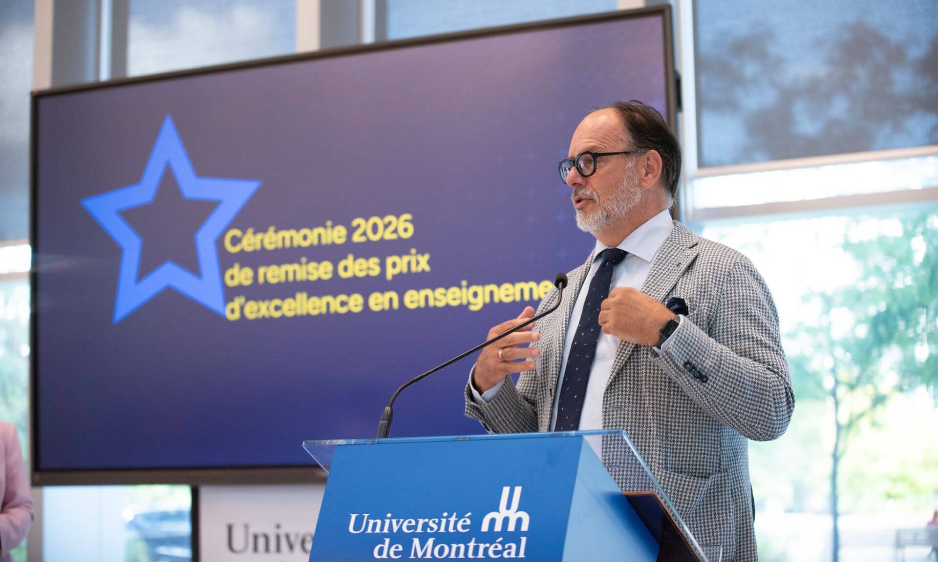 La cérémonie de remise des prix d'excellence en enseignement du 25 août.