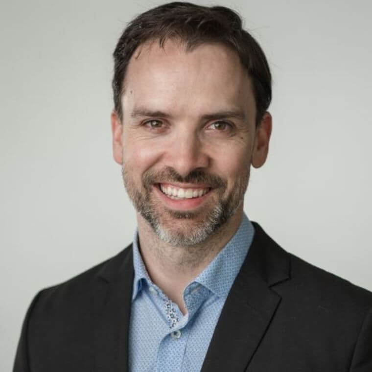 Etienne Paradis-Gagné, professeur agrégé à la Faculté des sciences infirmières de l'Université de Montréal