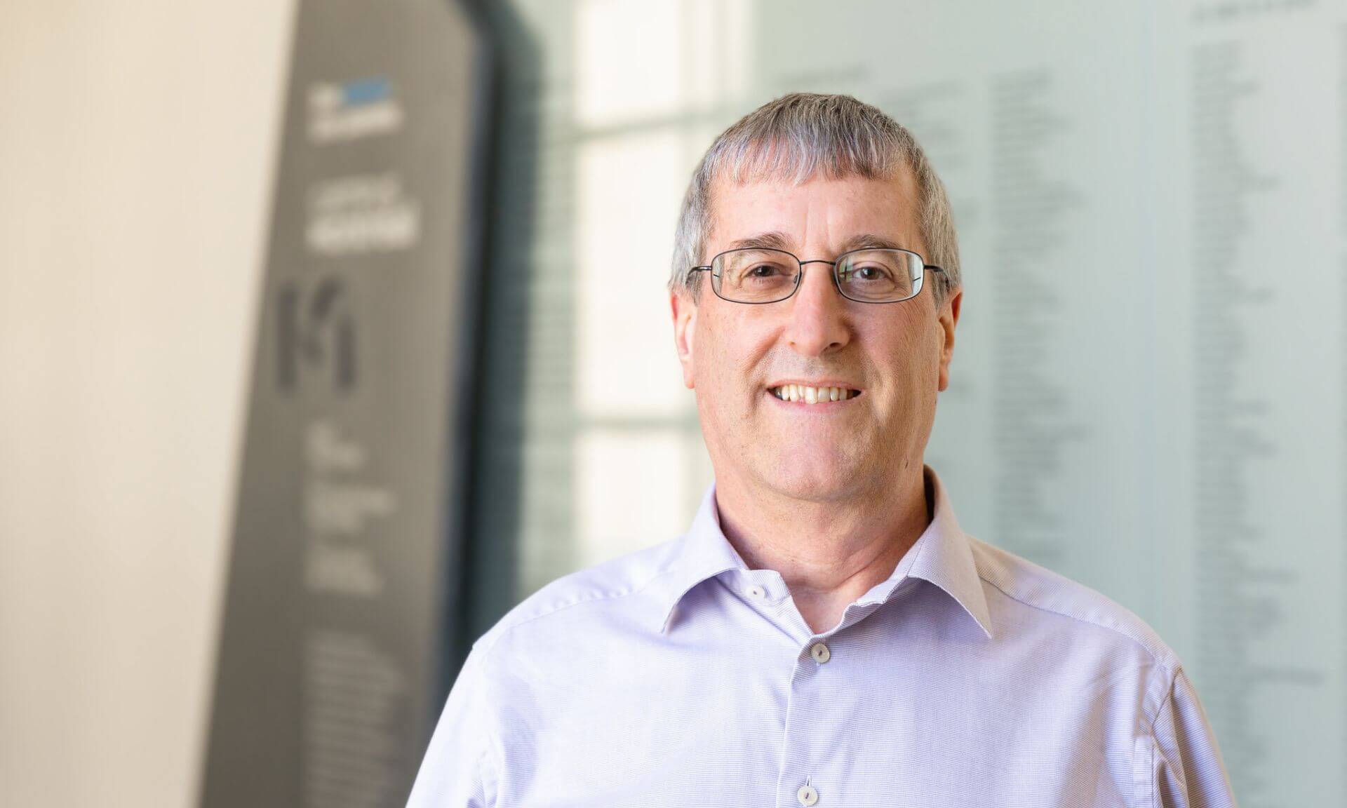 Yves Brun, professeur au Département de microbiologie, infectiologie et immunologie de l'Université de Montréal