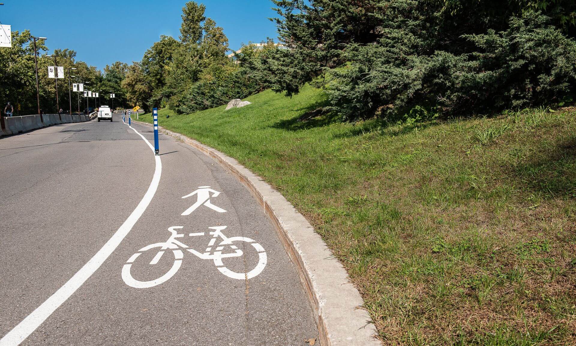 La piste partagée aménagée sur le chemin de la Rampe