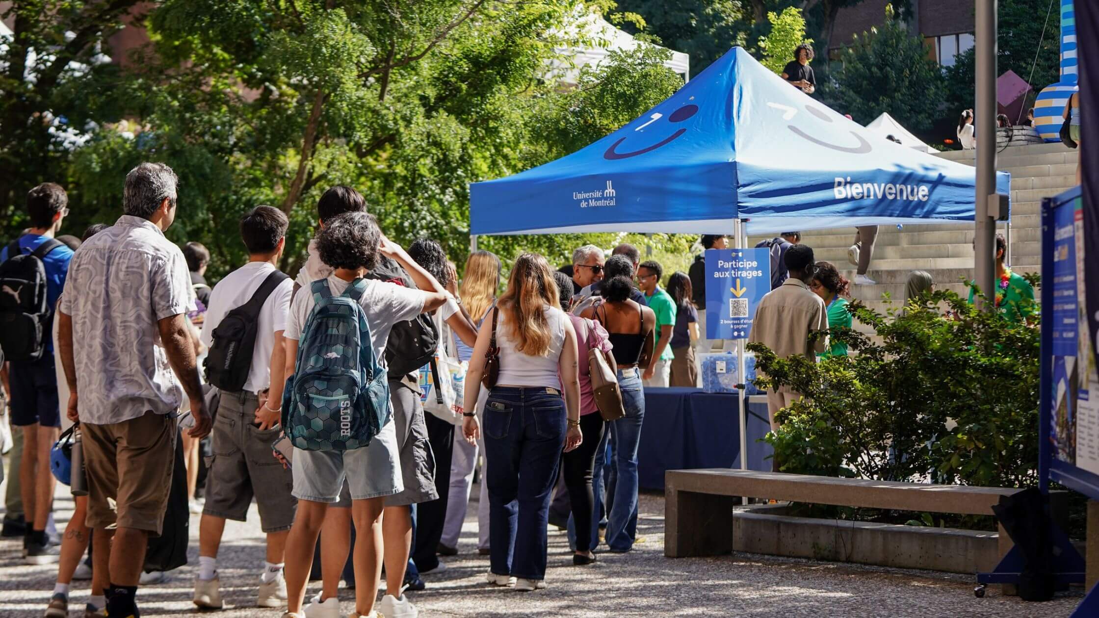 La place publique s’est animée à l’occasion de l'activité «À la rencontre de l’UdeM». Bonne rentrée à toute la communauté universitaire!