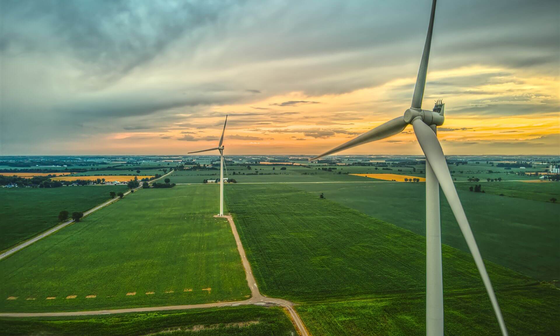 Le système de pile à flux rédox, alimenté par la molécule AzoBiPy, pourrait permettre d'emmagasiner pendant plusieurs mois l'électricité provenant de sources intermittentes, comme les parcs d'éoliennes et de panneaux solaires.