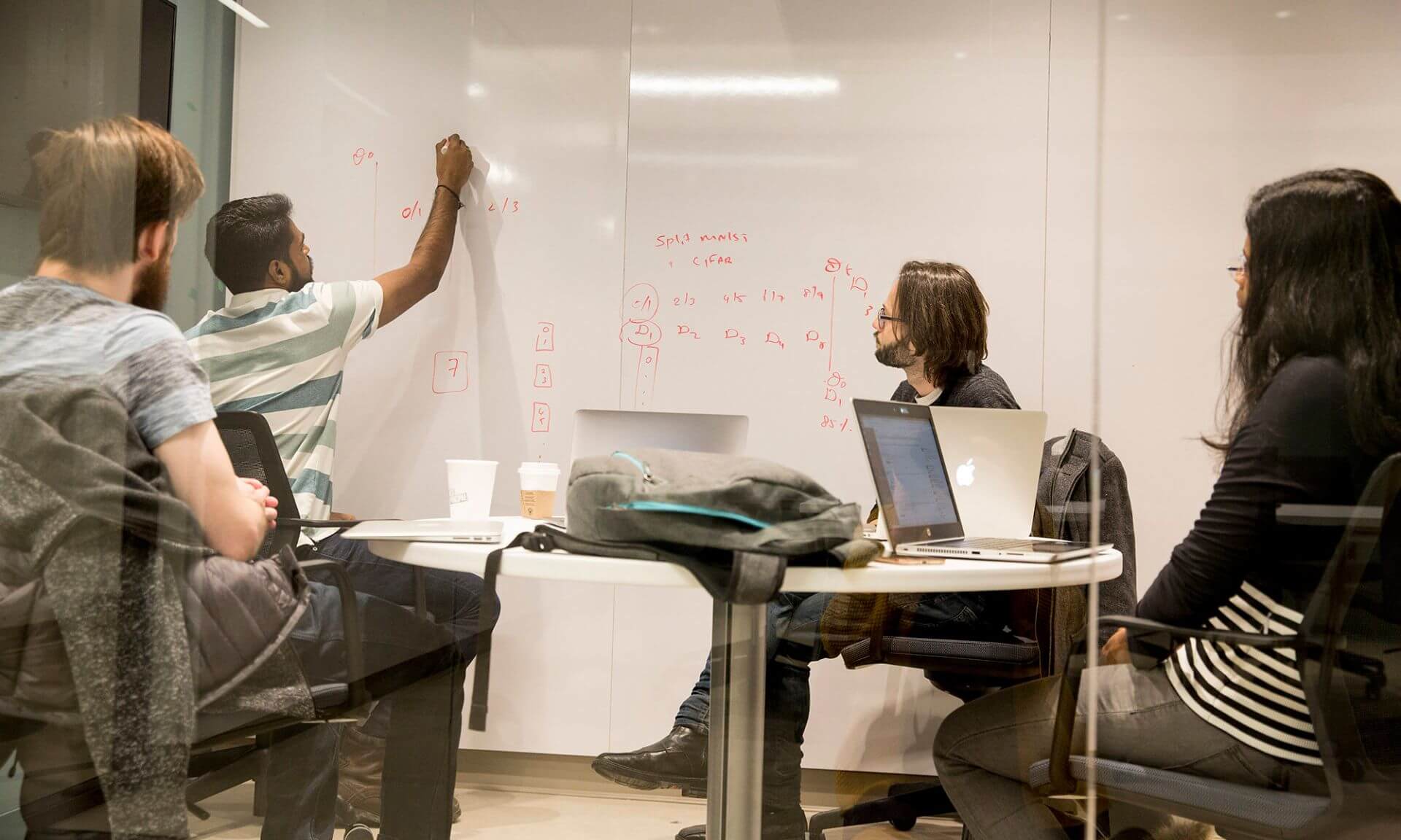 Mila est reconnu mondialement pour ses contributions majeures en IA.