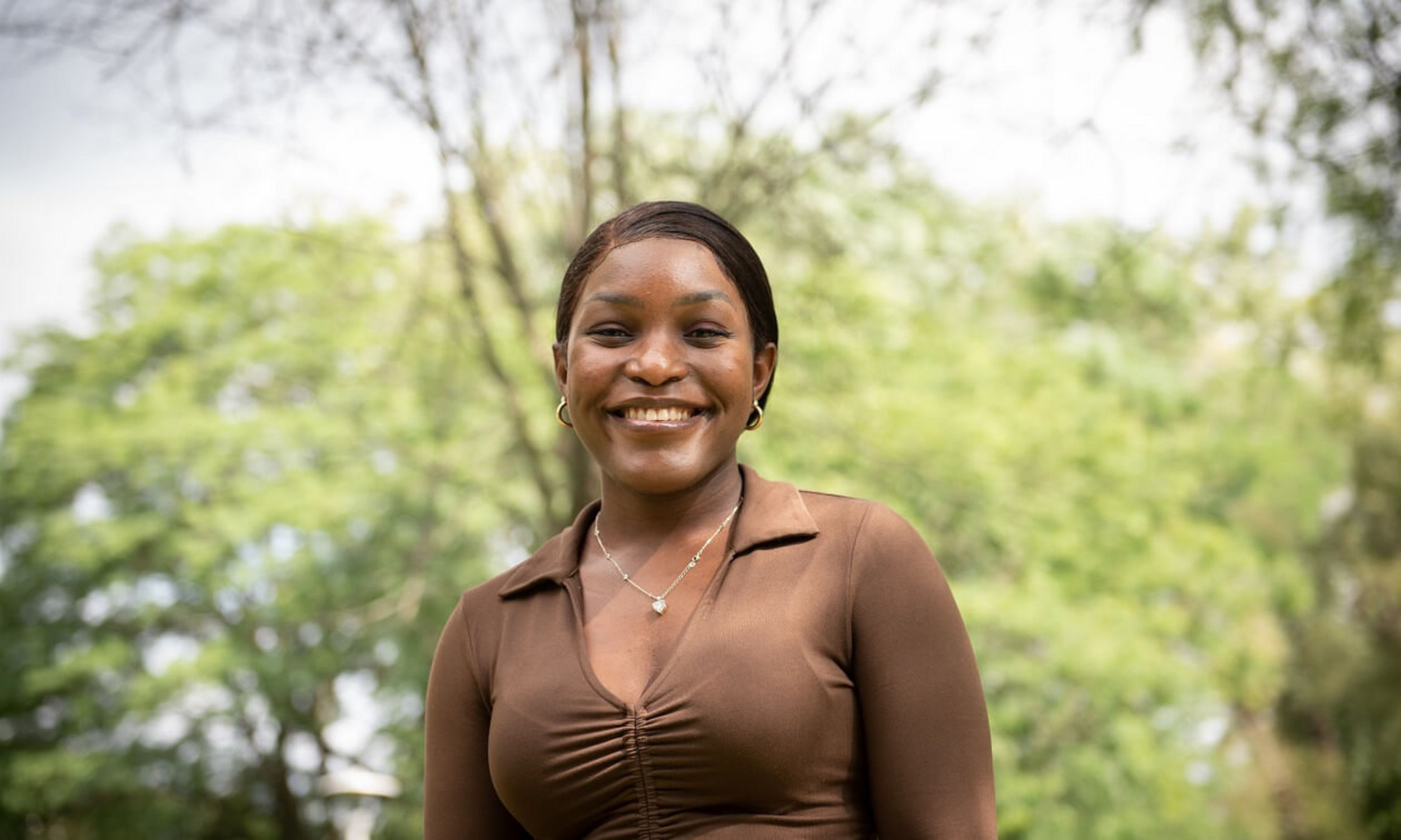 Merveille Moungang Djifo, étudiante externe junior à la Faculté de médecine de l’Université de Montréal et membre du comité du Bureau de la responsabilité sociale de la Faculté