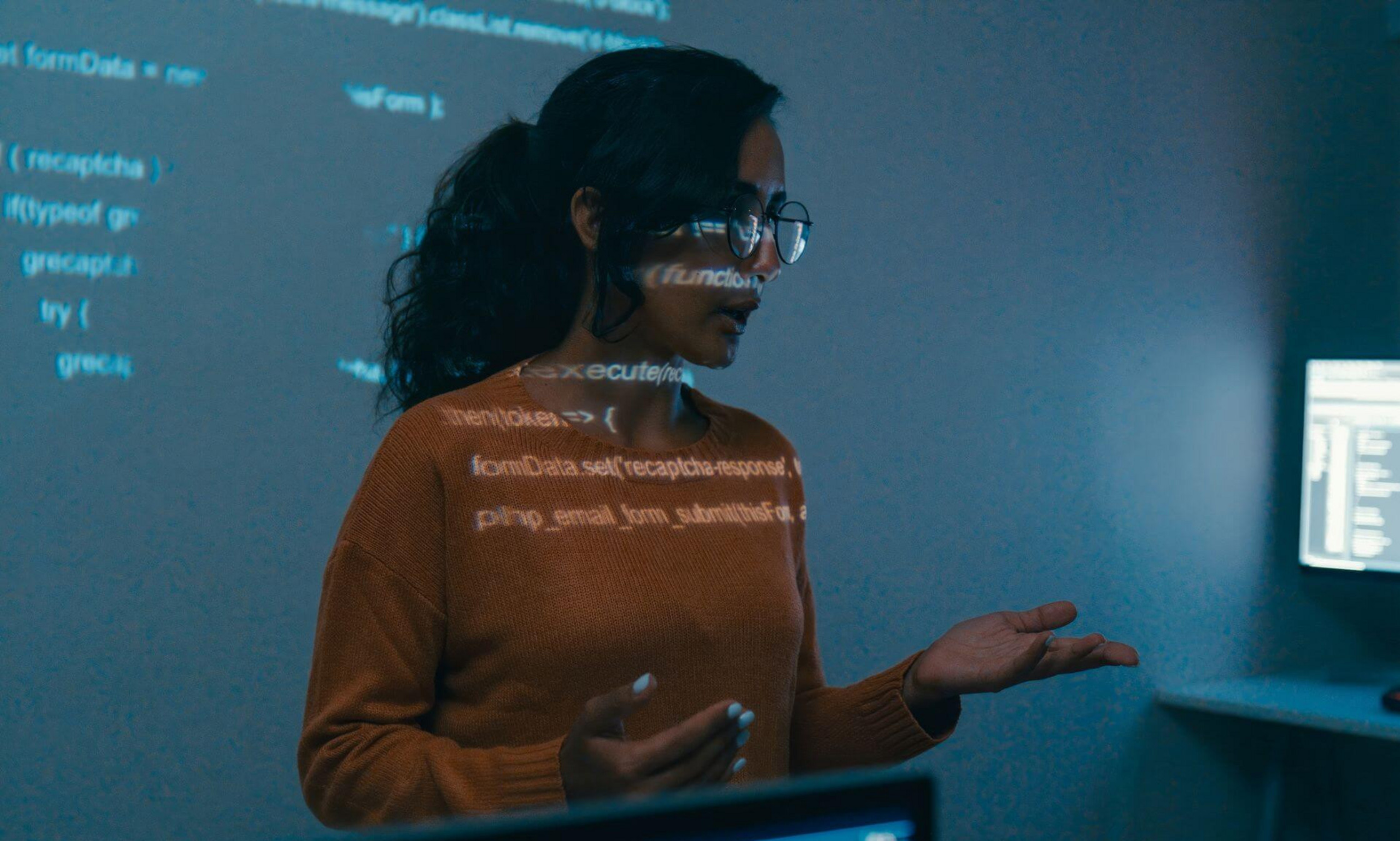 Ce projet vise à outiller la communauté de l’enseignement supérieur en vue d’une intégration de l’IA judicieuse et responsable dans ses pratiques pédagogiques.