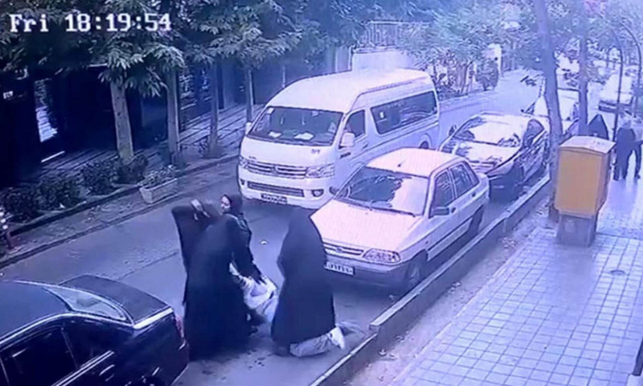 Les autorités iraniennes utilisent la violence physique pour intimider et tenter de soumettre la population féminine, qui cherche à obtenir davantage de droits et d'autonomie.