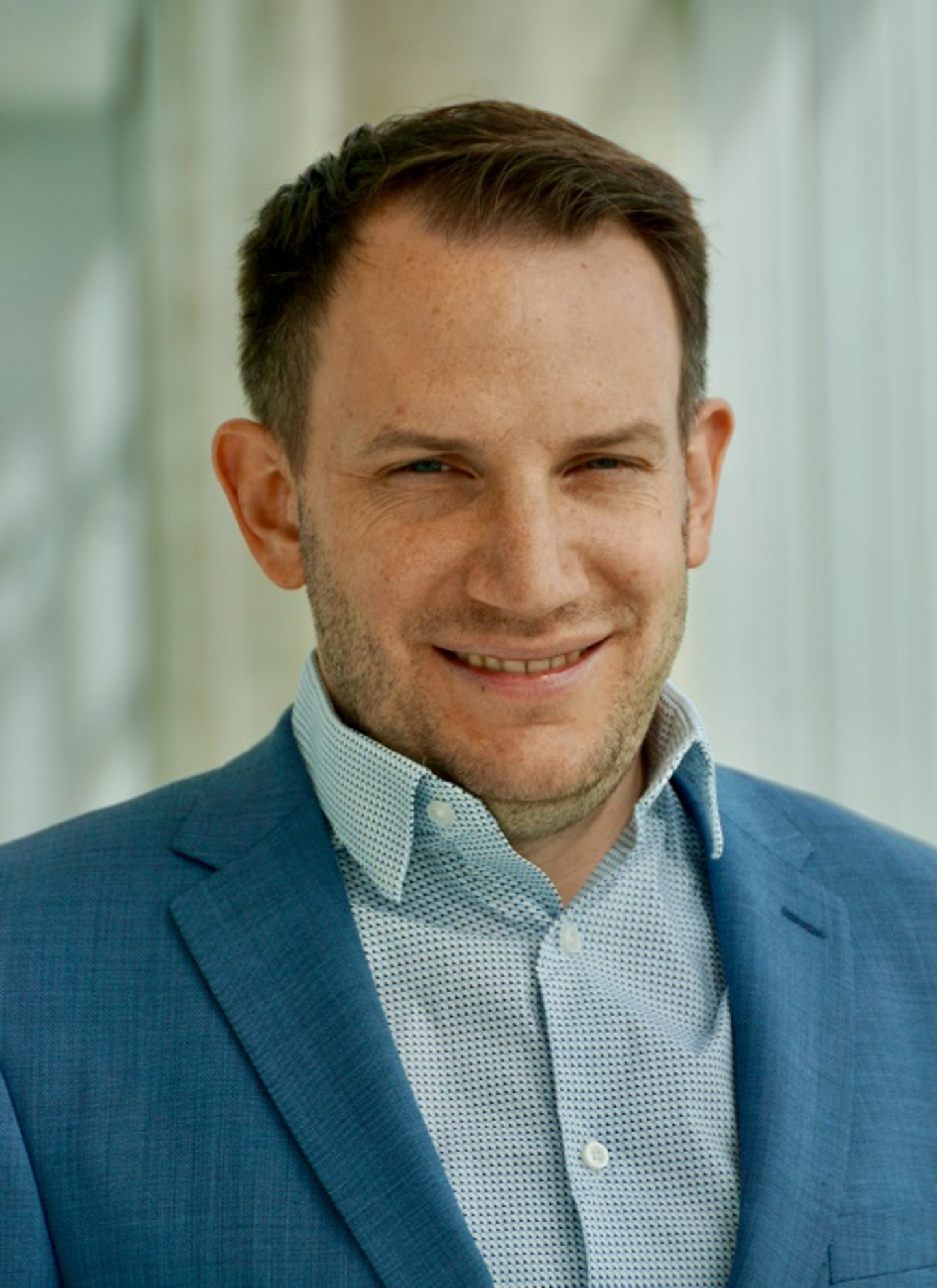 Björn Benneke, a Professor at the Université de Montréal and member of the Trottier Institute for Research on Exoplanets, whose team led this discovery. 