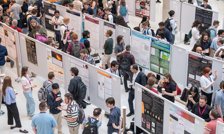 Université de Montréal hosted the 2026 annual conference of the Canadian Astronomical Society, which took place at the MIL campus. The local organizing committee was chaired by Frédérique Baron.