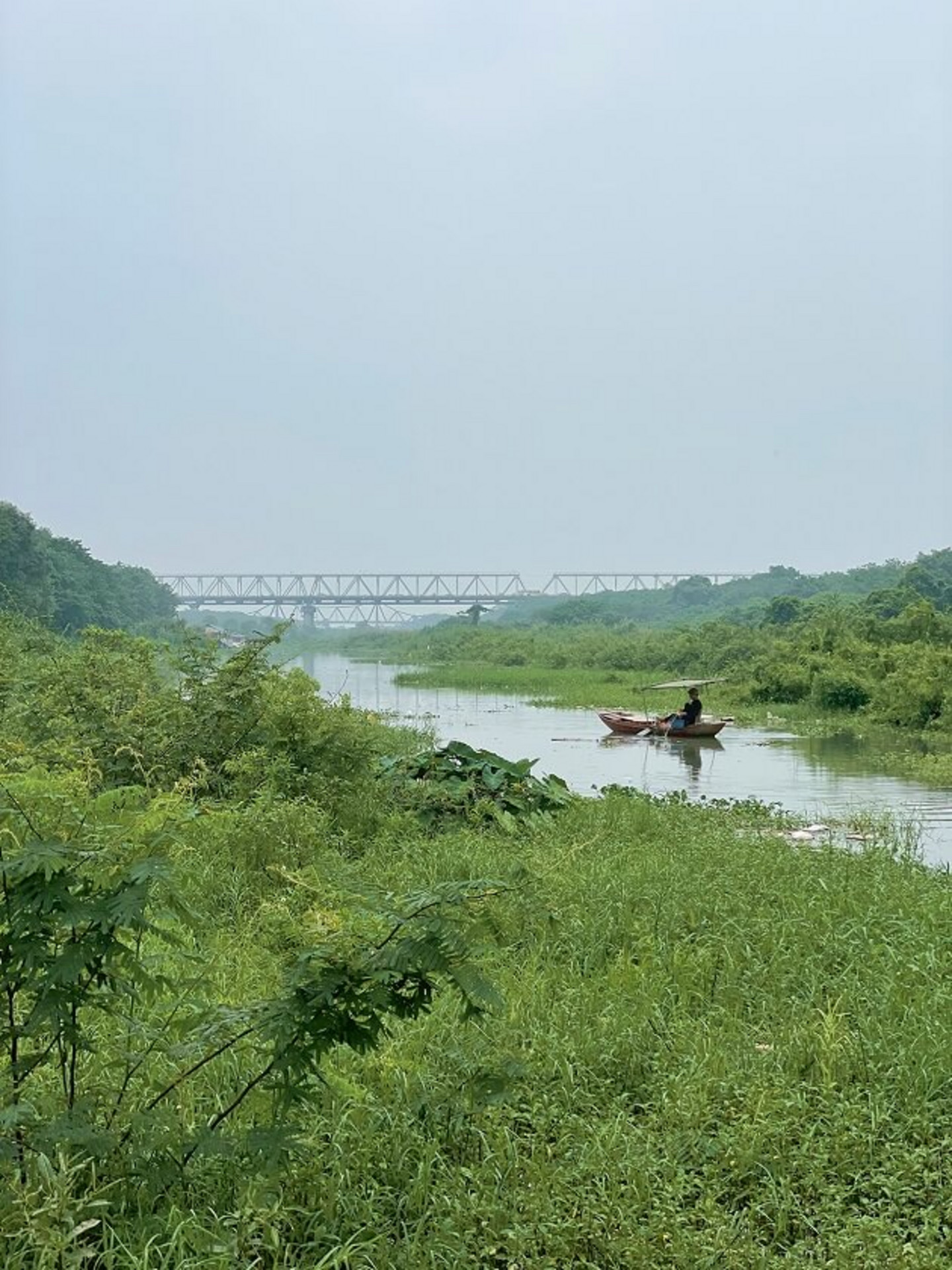 Les rives de la rivière Rouge à Banana Island, à Hanoi