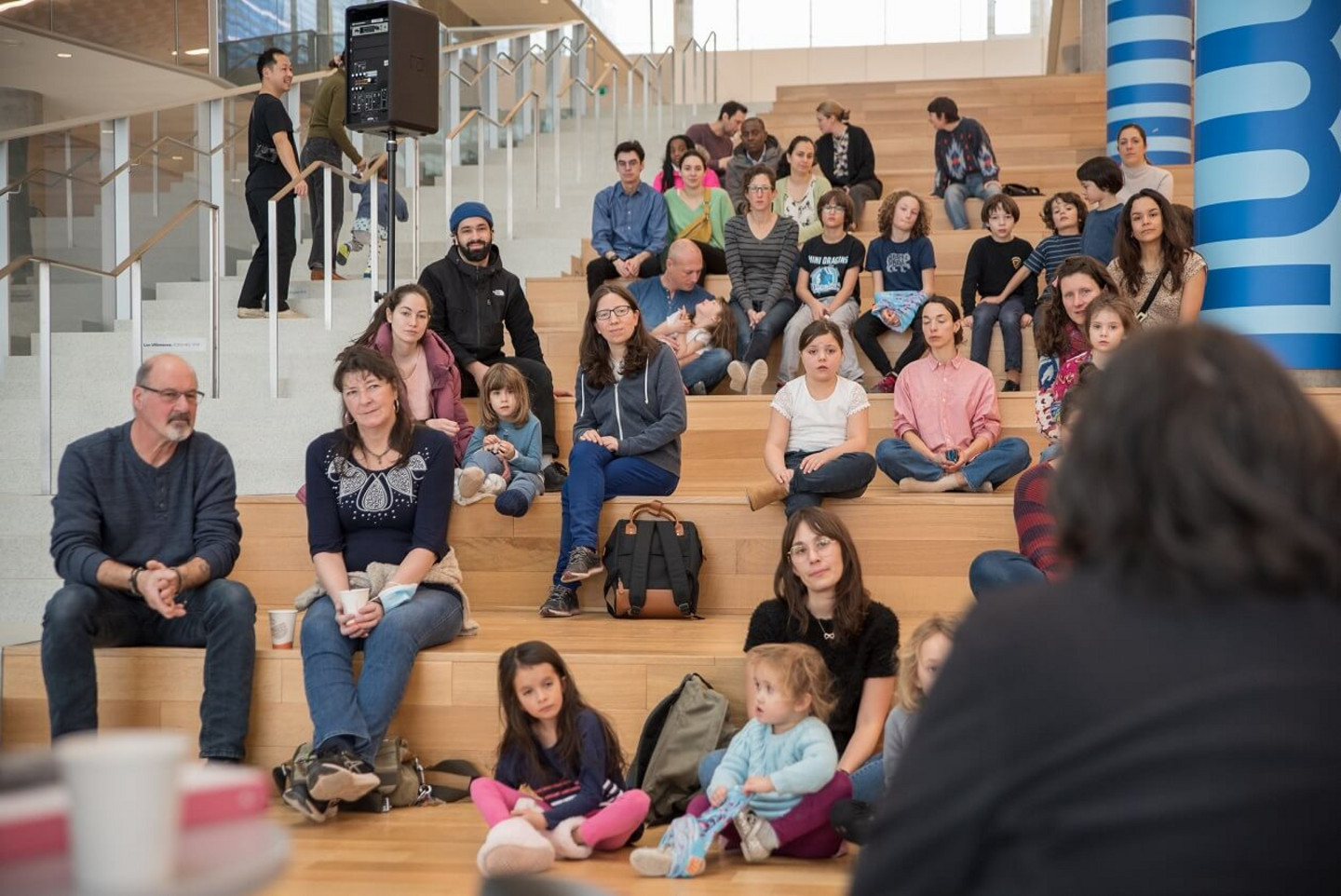 Rendez-vous familial avec Joséphine Bacon - À cette activité familiale, Joséphine Bacon partage la vie et la culture autochtones en s'appuyant sur des poèmes et des histoires remplis d'émerveillement. Jeux d'adresse et bar à crêpes pour toute la famille.