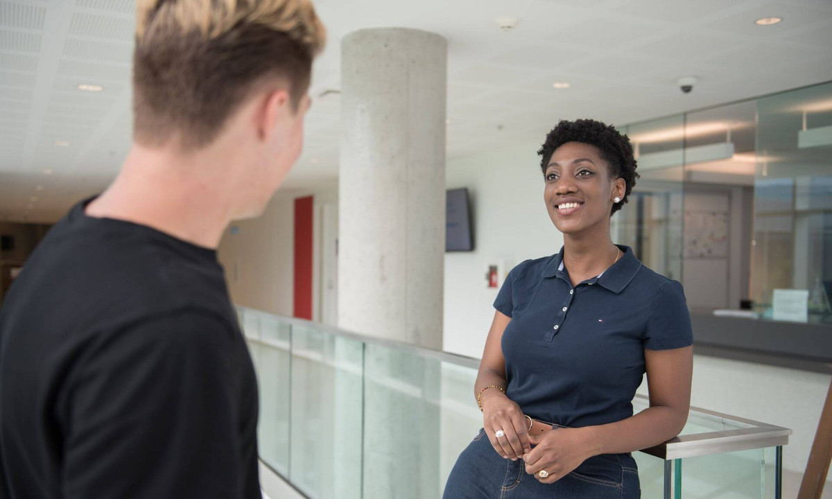 Mis sur pied à la suite d’une consultation avec les milieux universitaire et communautaire, cette formation s’inscrit dans les engagements pris par l’UdeM en matière d’équité, de diversité et d’inclusion.