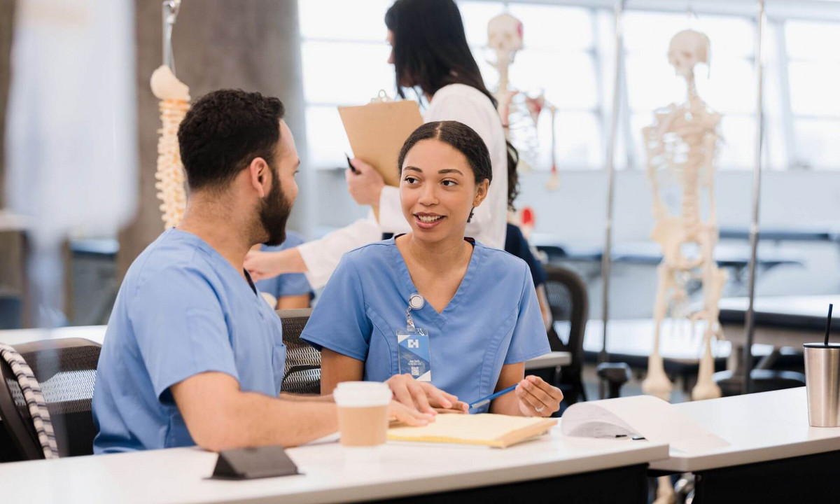Ce nouveau programme permettra à l’Université de former des médecins préparés à répondre aux besoins des populations des différentes régions du Québec.