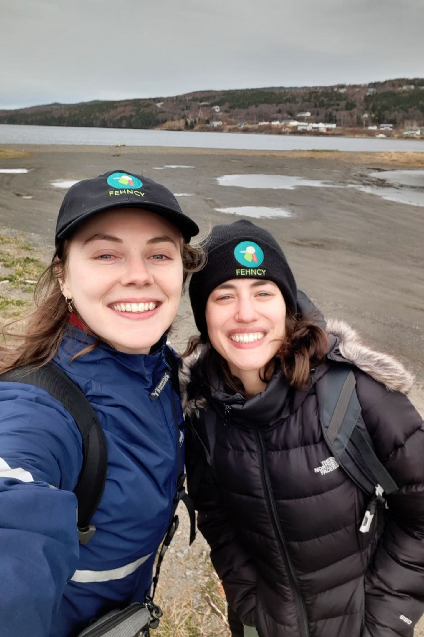 Ariane et Milena sur le terrain